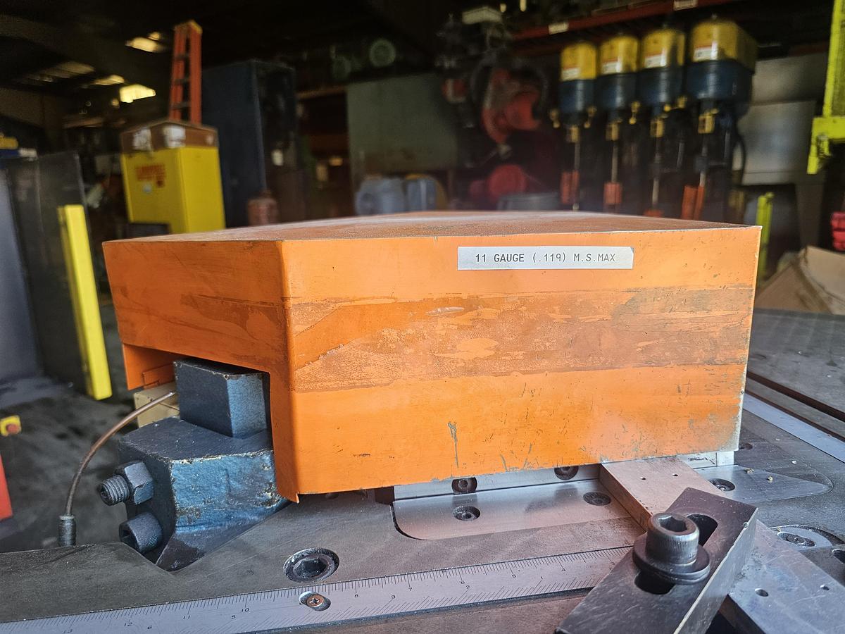 Used 10 Ton Amada CS-220 Hydraulic Corner Notcher 1/8" x 8-5/8", Foot Pedal Control