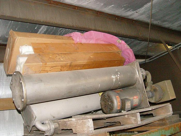 Used Gusher 5 Hp Motor/Pump w/SST Canister Filter, 208-230/460V