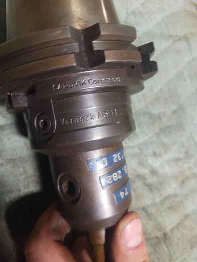 Used Sandvik Basic CAT50 Holder 390.272-50 63 027 & End Mill Adpt. A391.20-19 63 070