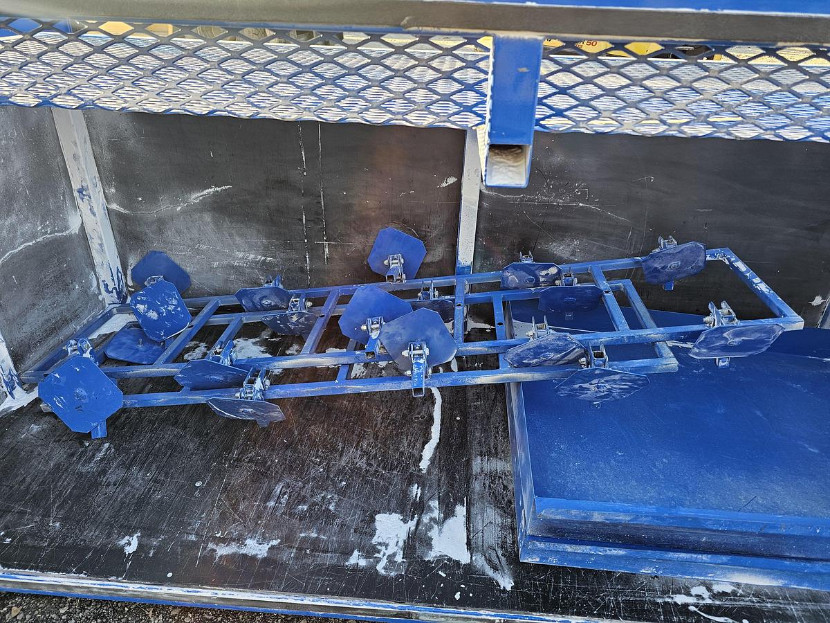 Used 12,000 CFM Filter 1 DB-12-18-15 Downdraft Table Dust Collector 12' x 3' Work Area