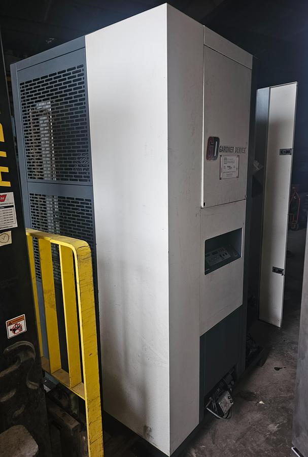 Used 1000 SCFM Gardner Denver RNC Series Refrigerated Air Dryer RNC1000A4