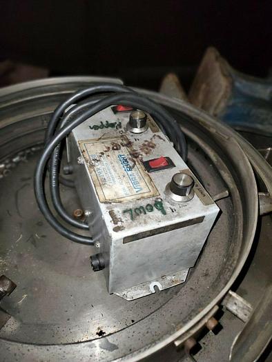 Used Vibra Flight 18'' Vibratory Bowl Feeder Parts System w/FC-92 Controller & Base