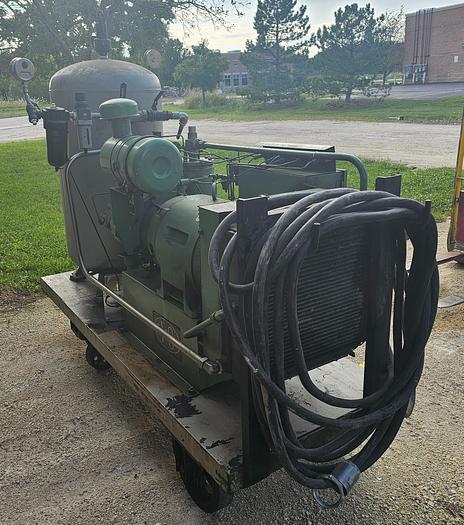 Used 40 Hp Sullair 10B-40H Portable Cart Mounted Rotary Screw Air Compressor