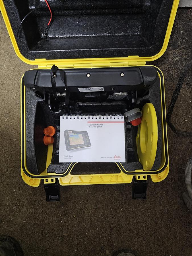 Used 2022 Level Best GB Series GB108 Quick Attach Grading Blade Attachment & Leica Display Monitor