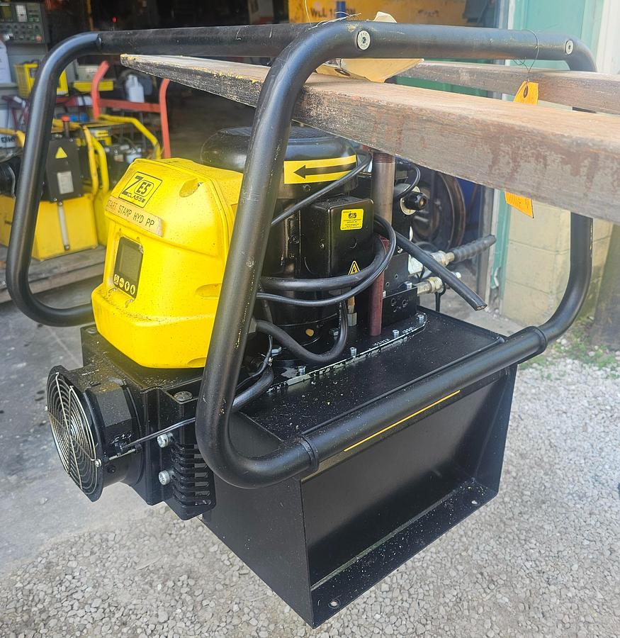 Used 2.5 Hp Enerpac ZE5440SJ-FHR Electric Hydraulic Pump 10,000 PSI