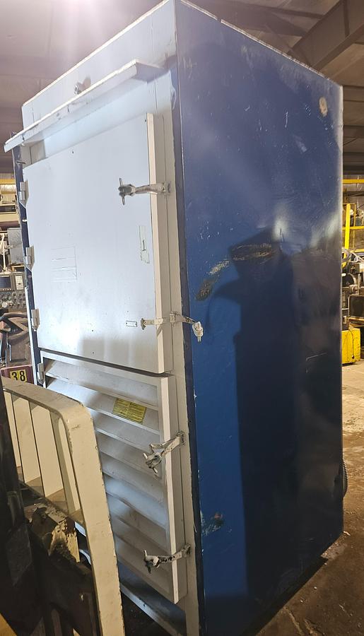 Used Donaldson Torit DWST 6-4 Downflo Workstation | 28,000 CFM | 4-Module Dust Booth