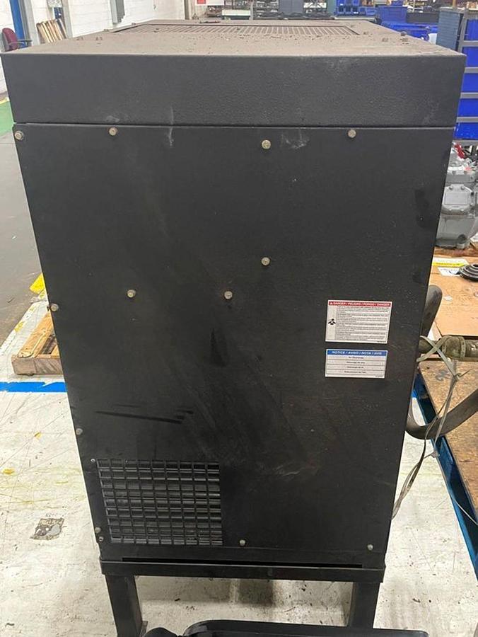 Used 15 Hp Ingersoll Rand R11i-A135 TAS Rotary Screw Air Compressor w/400 Gallon Horizontal Tank 