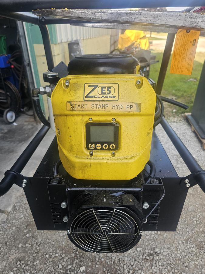 Used 2.5 Hp Enerpac ZE5440SJ-FHR Electric Hydraulic Pump 10,000 PSI