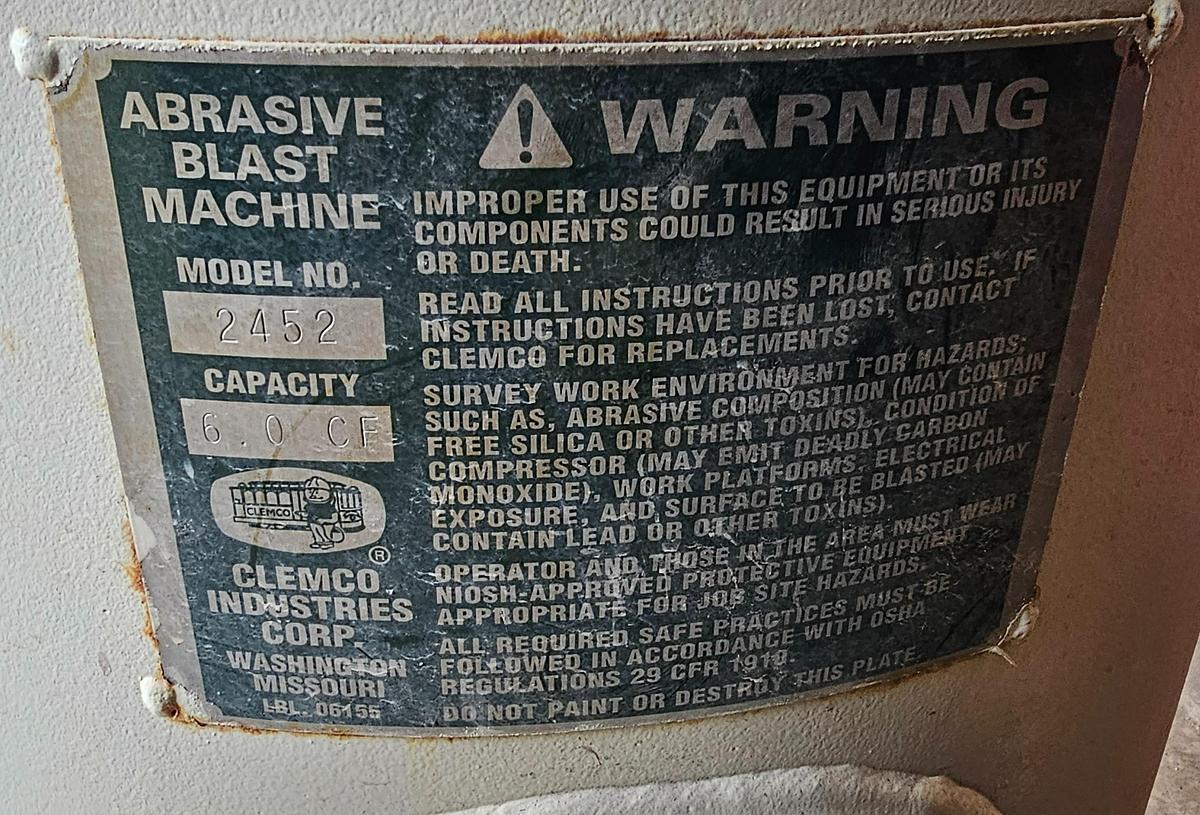 Used 2010 Omax Maxiem 2030 CNC Waterjet Cutting System & Abrasive Blast Hopper