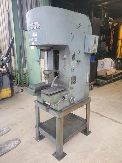 Used Denison Hydraulic 8 Ton Multipress 10” Stroke 6” Throat 7.5 Hp Motor