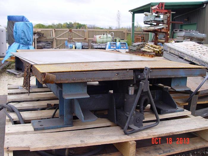 Used American 2000# Hydraulic Manual Scissor Lift, 36” x 48” Platform