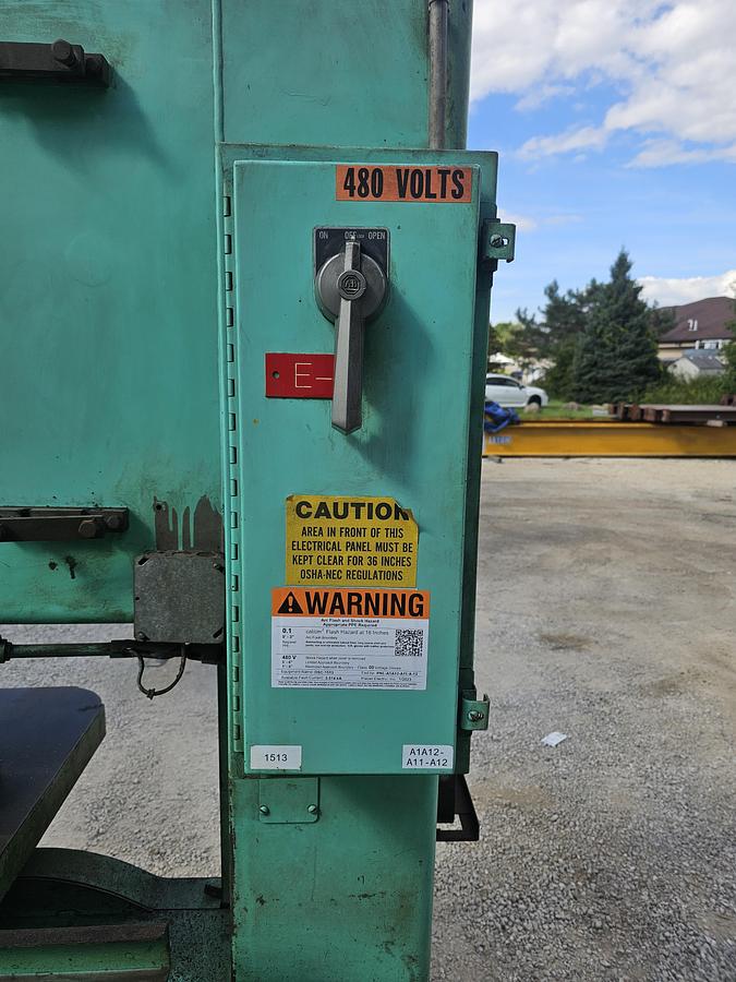 Used 24" Grob NS-24 Industrial Variable Speed Vertical Bandsaw & RW-A Blade Welder