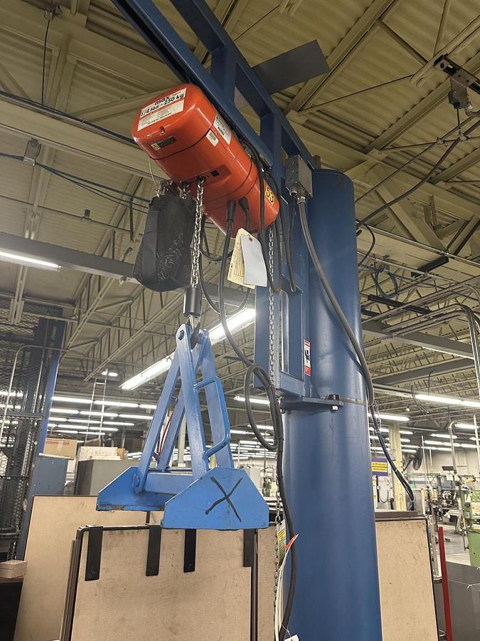 Used 500# Gorbel Freestanding Jib Crane 8' Under Beam x 100" Arm Length & CM Hoist