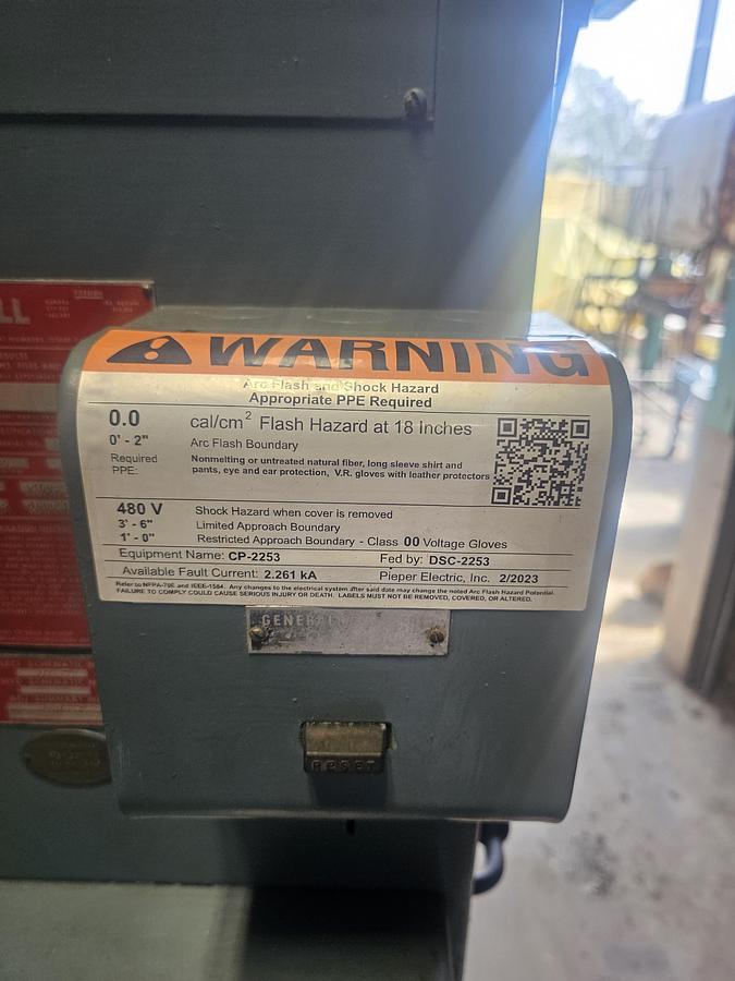 Used Doall 1612-1 Contourmatic 16" Vertical Bandsaw & DBW-15 Blade Welder, 24" x 24" Table 