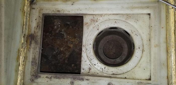 Used Minuteman 265 Walk Behind 24v Floor Scrubber Model #: MC265024