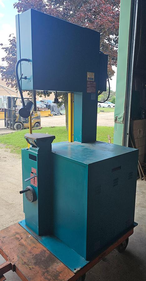 Used 20" Doall 2013-V Industrial Vertical Bandsaw 13" Throat - Variable Speed - CLEAN!!!