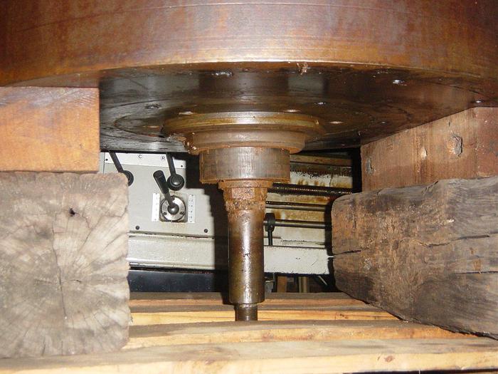 Used 32” Hydraulic 3-Jaw Lathe Chuck