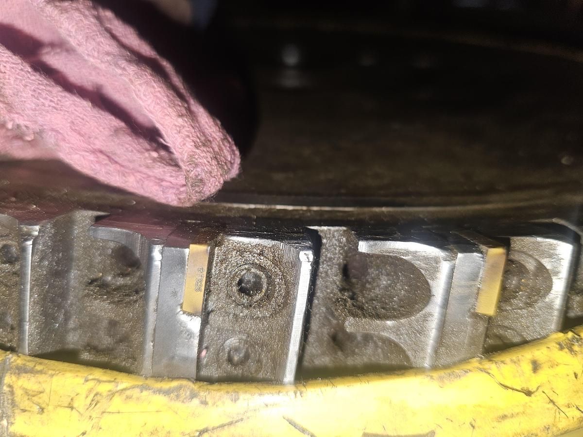 20'' (500 mm) Sandvik Coromant T-MAX Facemill w/2 1/2'' Arbor Hole