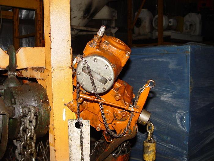 Used Chicago Pneumatic 1 Ton Pneumatic Air Operated Chain Hoist 20' Lift