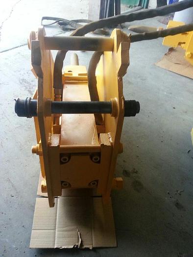Used Stanley Hydraulic Impact Hammer Attachment for Excavator/Backhoe Model #MB-695