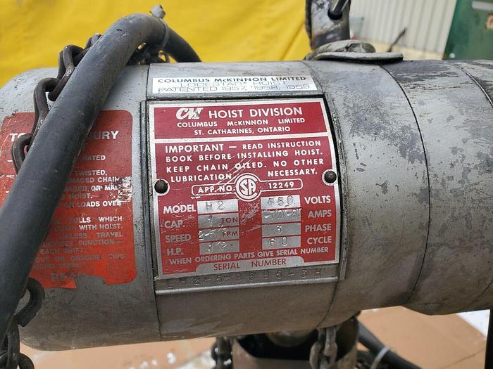 Used CM Lodestar 1 Ton Electric Chain Hoist & Pendant #H2 Lift Speed: 8 F.P.M 10' Lif