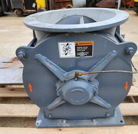 18" Semco RV-15 304 Stainless Steel Rotary Airlock - Body Only - 14" x 14" Outlet 