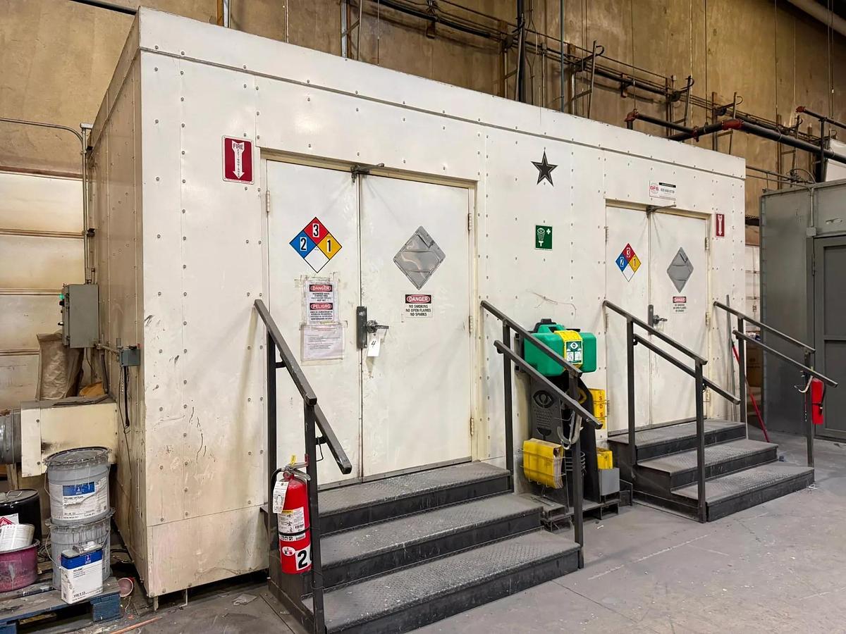 Used GFS CDG-1610PSB-30-S-CU-S Crossdraft Spray Booth 16' x 10' x 30' w/Mix Room & Air Makeup Unit