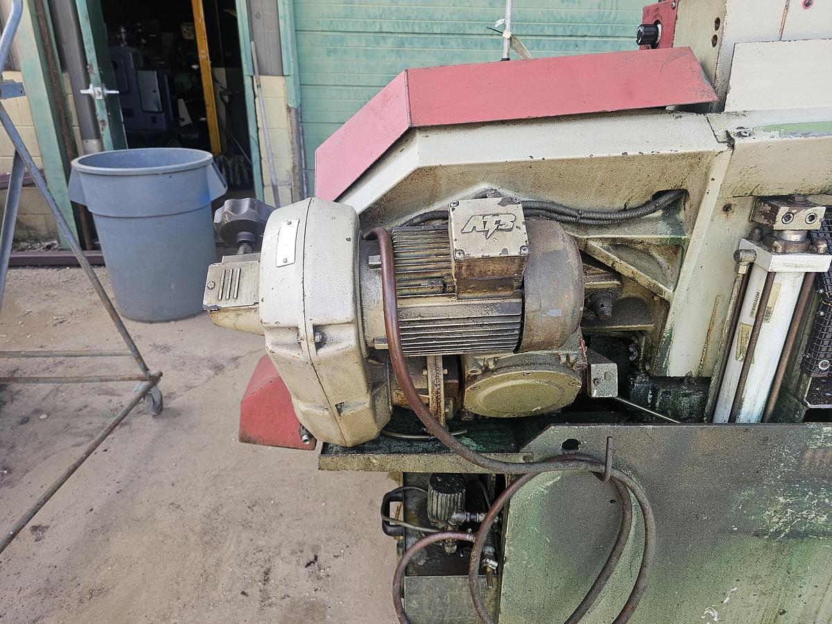 Used 11.8" x 11.8" Behringer HBP303A Automatic Twin Column Horizontal Bandsaw