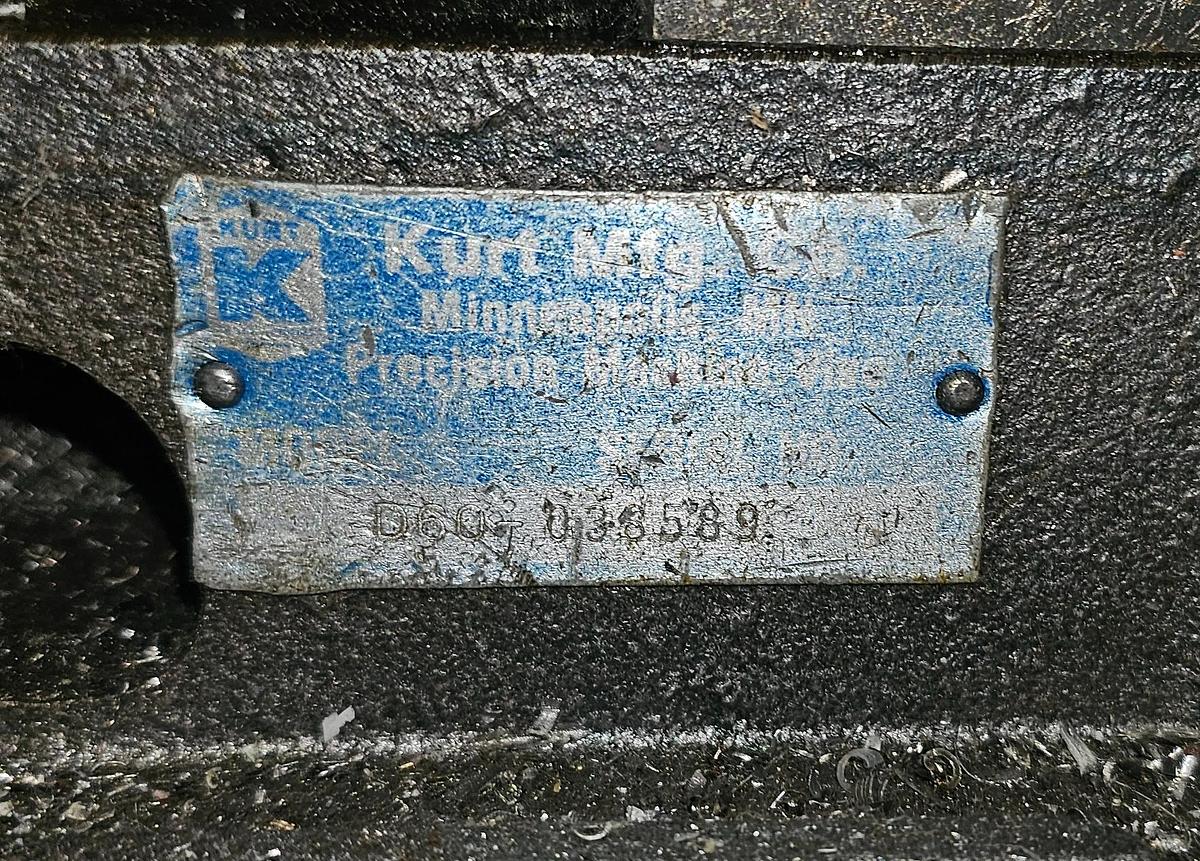 Used Chevalier Falcon #FM-3VK Vertical Knee Mill 3 Hp, DRO, 10" x 50" Table & Collets / Setup Tooling