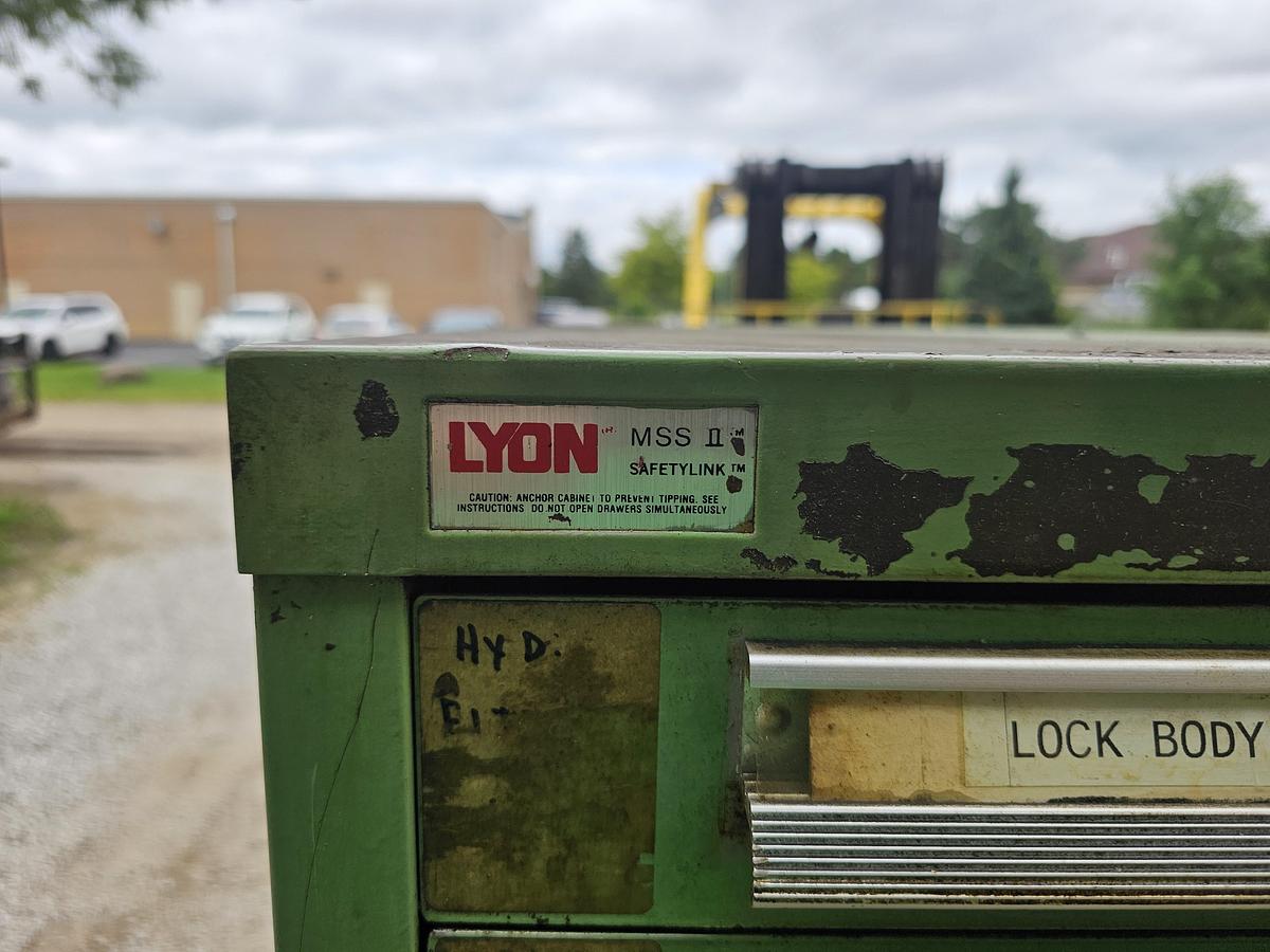 Used 10 Drawer Lyon MSS Roller Bearing Modular Tooling Cabinet 28" x 30" x 60"