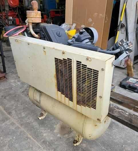 Used Ingersoll-Rand 12.5 Hp Kohler Command Pro Port. Air Compressor
