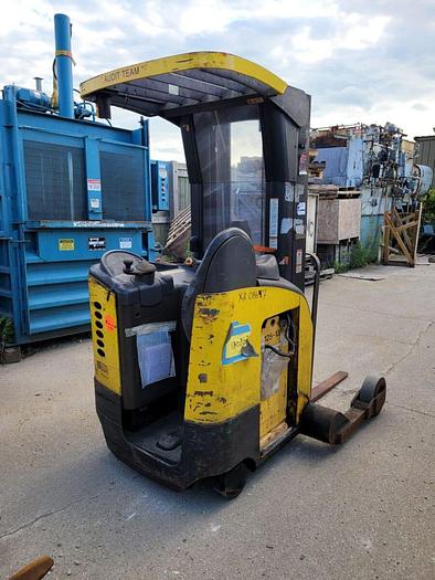Used Crown RR 5000 Series Electric Reach Truck 4,500 lb Capacity 42” Forks Sideshift