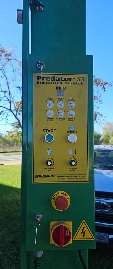 Used Highlight Industries PREDATOR-SS-LP Low Profile Simplified Stretch Wrap Machine w/ Ramp