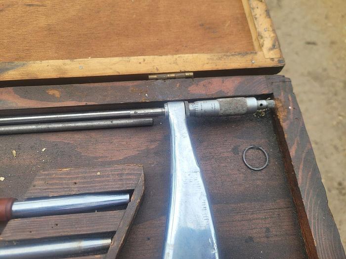 Used Tubular Micrometer Co. Tumico 24''-30'' Precision Outside Micrometer & Standards