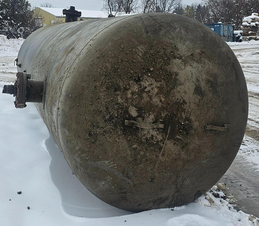 Used 1996 Silvan Industries 3000 Gallon Vertical Compressed Air Tank 150 Psi 