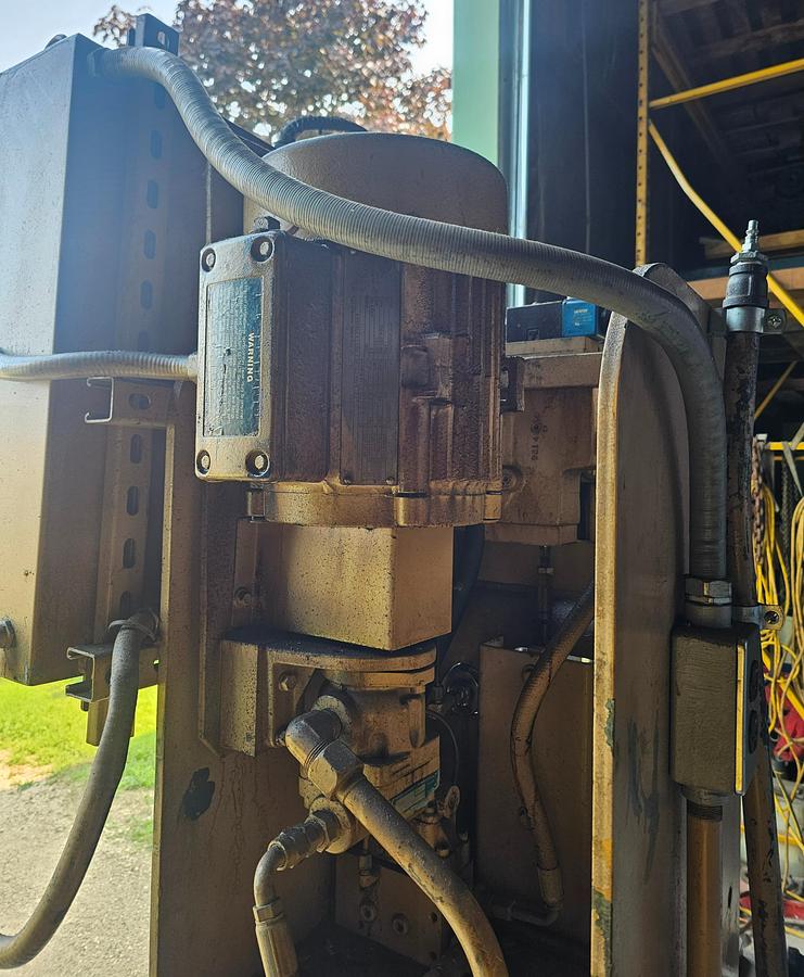 Used 6-Ton Denison Multipress R065MC202D266C218A12A201S220 Hydraulic C-Frame Bench Press