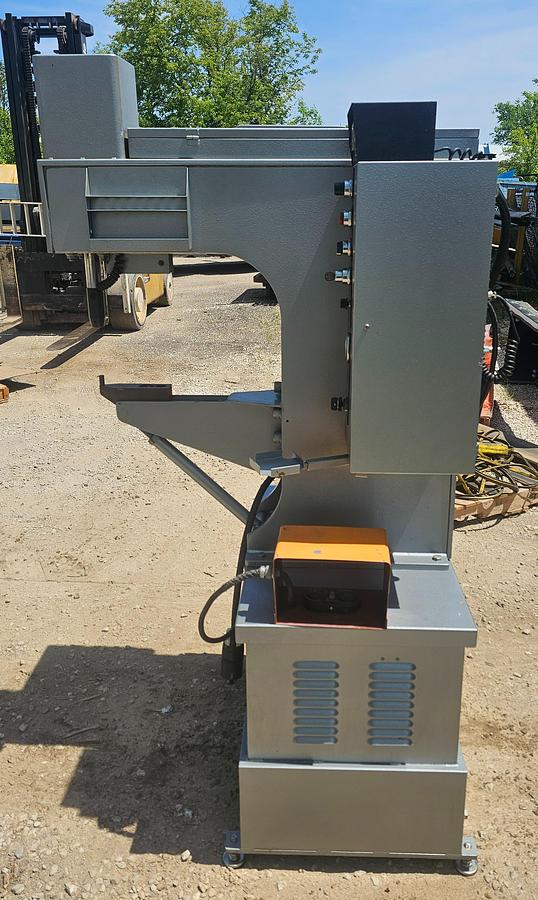 Used Haeger HP6-B Fastener Insertion Press | 18" Throat | AB-08R Autofeed | Production Speed