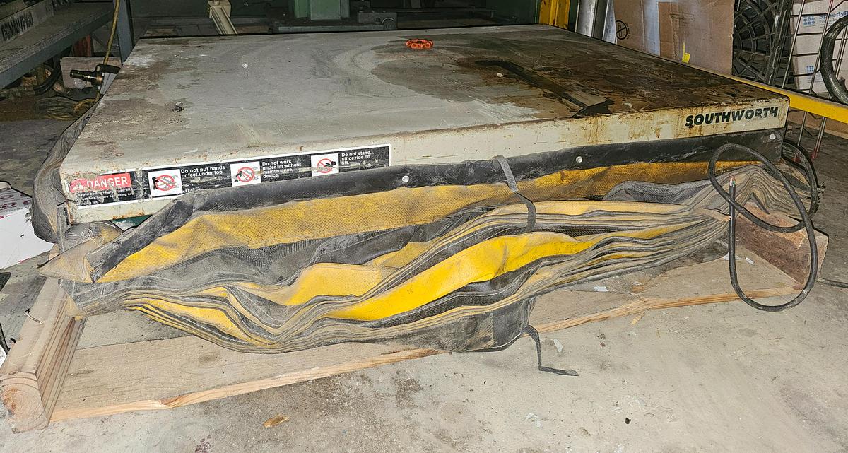 Used 2,000 lb Cap. Southworth Hydraulic Scissor Lift w/Accordian Pinch Point Curtain