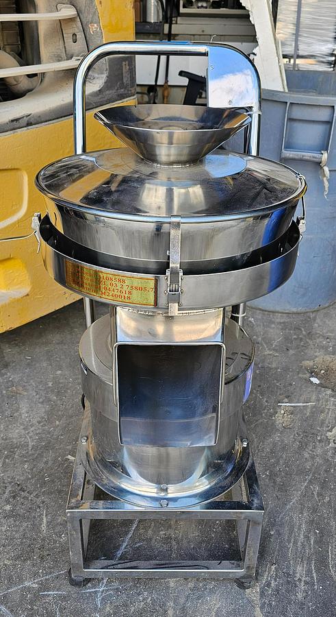 Used CE International LS-450-SA-NW Portable Vibratory Separation System