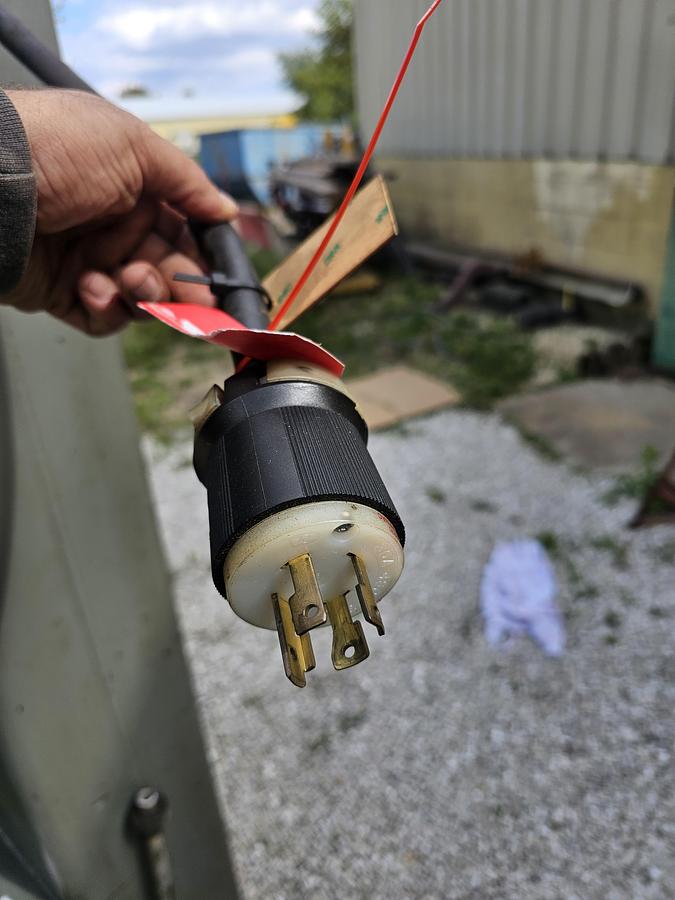 Used 18" Grob 4V-18 Vertical Bandsaw w/RW-B Welder & Air-Hydraulic Feeder Table