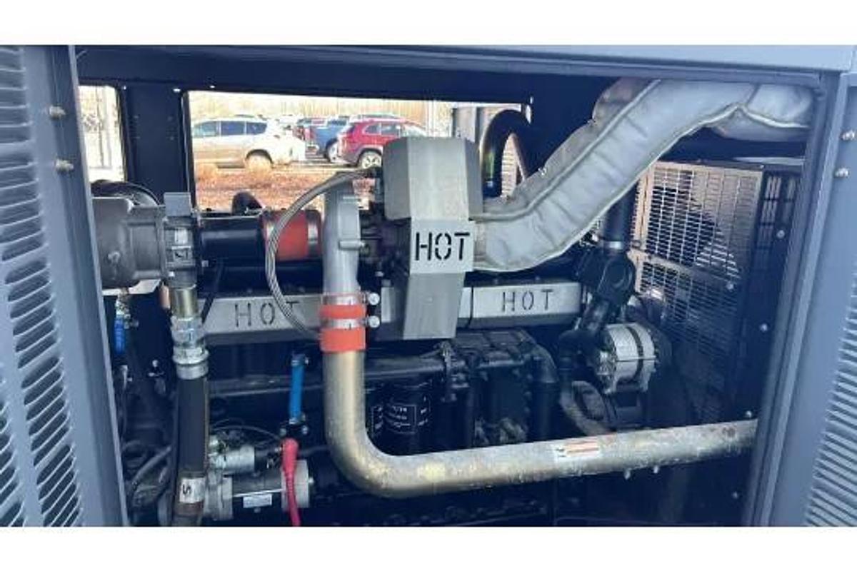 Used 2021 Generac SG200 200kW Industrial Generator | 3-Phase | ONLY 89 HRS | Late-Model Standby & Transfer Switch