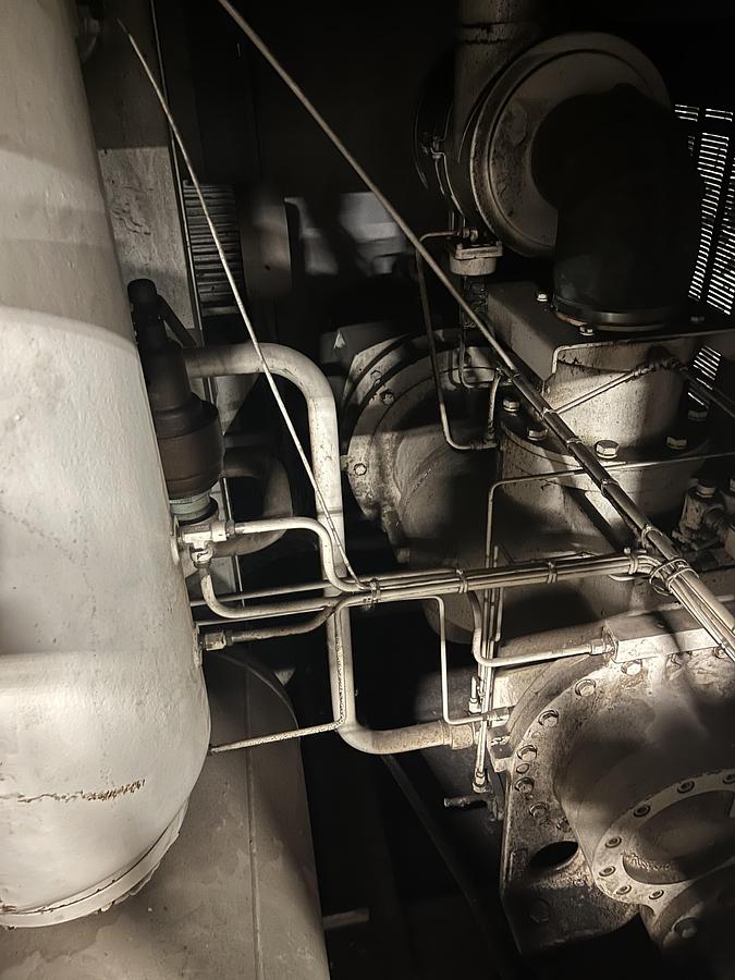 Used 150 Hp Gardner Denver EAQ99K Single Stage Rotary Screw Air Compressor 726 CFM @ 125 Psi