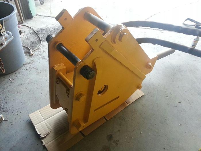 Used Stanley Hydraulic Impact Hammer Attachment for Excavator/Backhoe Model #MB-695
