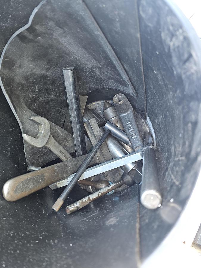 Used Cincinnati Hydrashift 22 Engine Lathe 23.5" Swing x 72" Centers