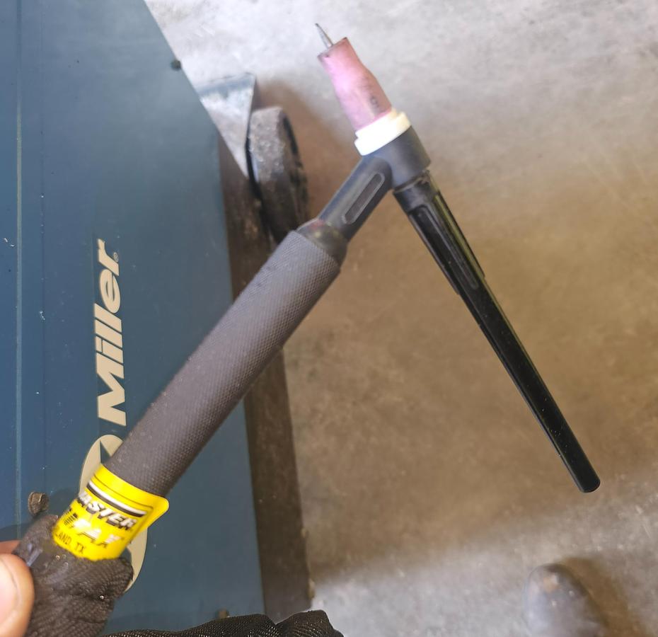 Used Miller Syncrowave 250DX Tig Welder 250 Amp w/Gun & Foot Pedal