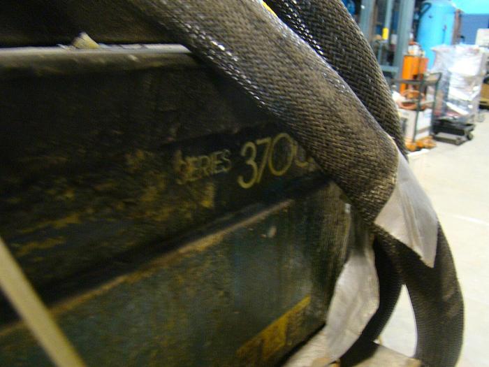 Used Nordson 3700 Series Hot Melt Glue System #3700-1SK34/DQ 200-240V 2x Hoses w/Cart