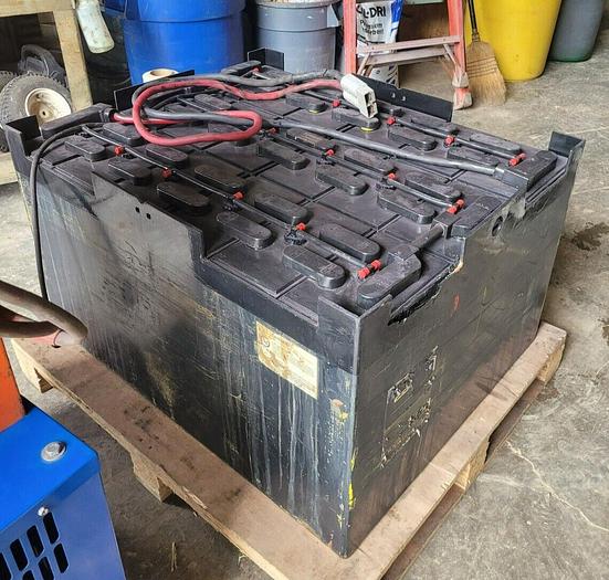 Used 36V Industrial 1105 Amp Hour Electric Lead Acid Forklift Battery 31.5'' x 38.5'' x 22.5'' Tall