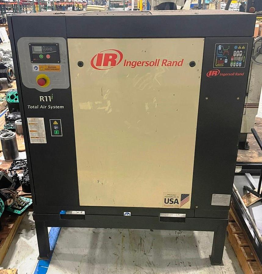 Used 15 Hp Ingersoll Rand R11i-A135 TAS Rotary Screw Air Compressor w/400 Gallon Horizontal Tank 