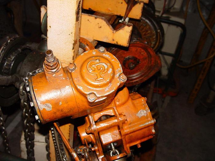 Used Chicago Pneumatic 1 Ton Pneumatic Air Operated Chain Hoist 20' Lift