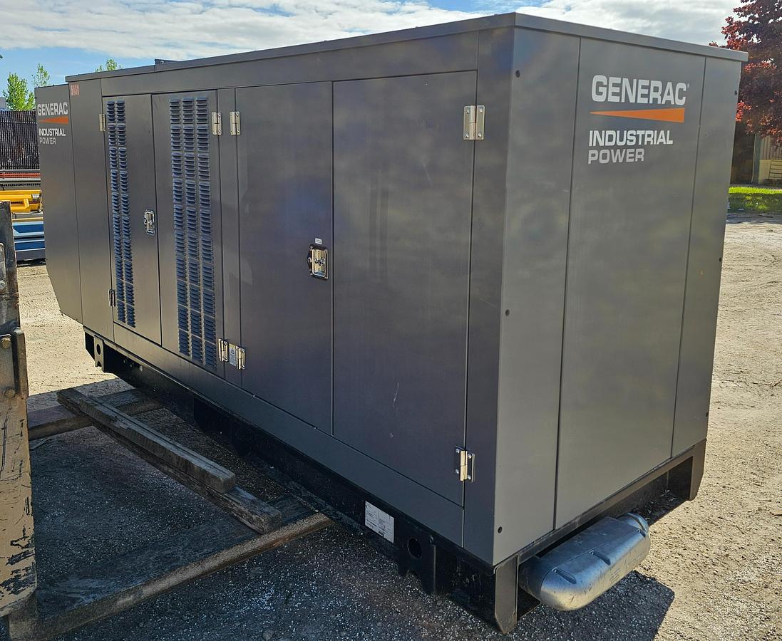 Used 2021 Generac SG200 200kW Industrial Generator | 3-Phase | ONLY 89 HRS | Late-Model Standby & Transfer Switch